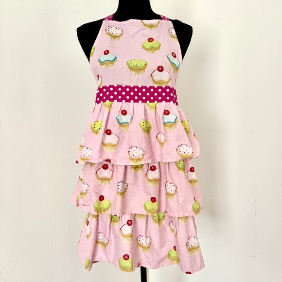 Gourmet Club Cupcake Apron, Pink - Picture 1 of 3